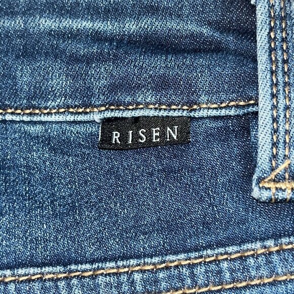 SOCIAL THREADS X RISEN High Rise Dark Wash Big Bell Flare Wide Leg Jeans - 3/26 - Picture 7 of 10